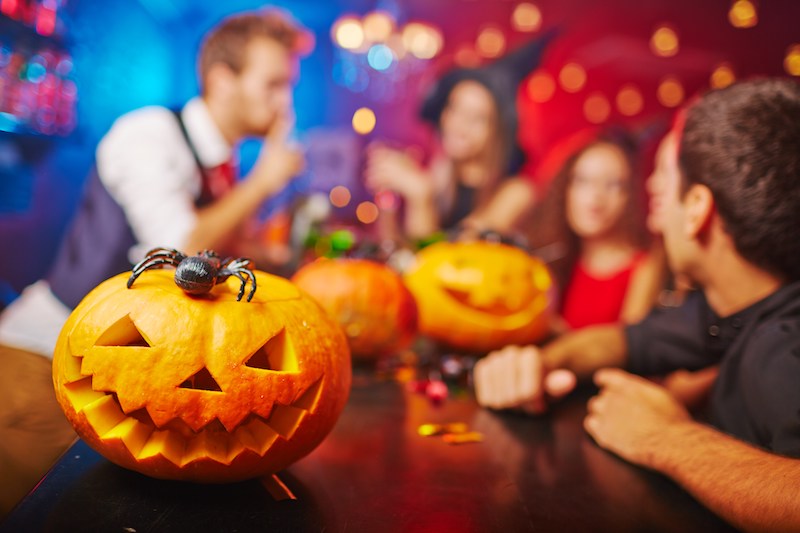 7 Cara Seru Merayakan Halloween. Kamu Tipe yang Mana?