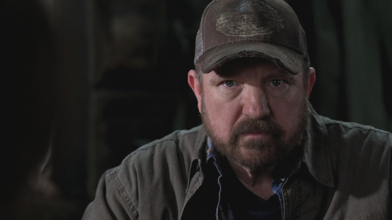 Bobby-Singer-7x03-The-Girl-Next-Door-bobby-singer-26437607-1280-720