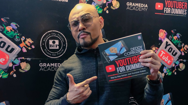 Deddy Corbuzier Berbagi Pengalaman Lewat Youtuber for Dummies