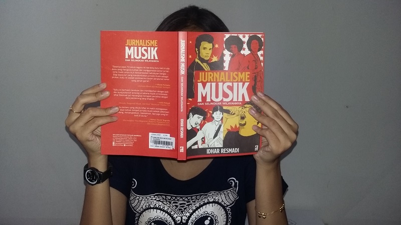 (REVIEW BUKU) Jurnalisme Musik dan Selingkar Wilayahnya, Menolak Senja Kala