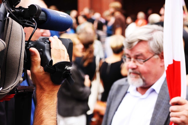 watch-tv-camera-interview-tv-57715