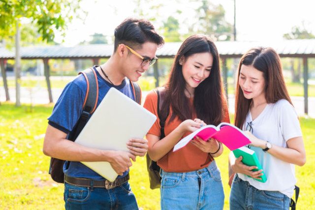 Siap Masuk Kuliah, Ini Rekomendasi Buku untuk Kamu si Mahasiswa Baru