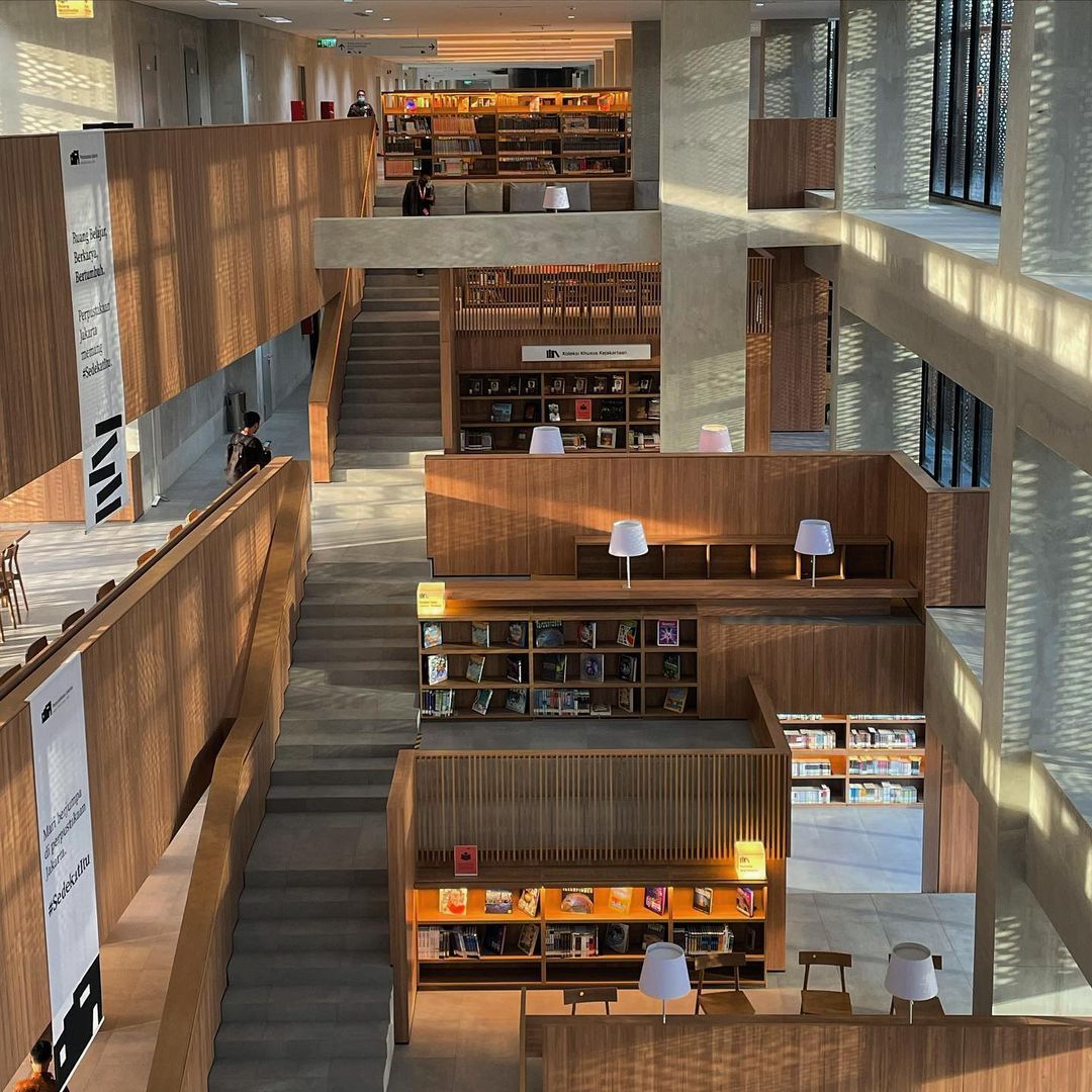 Perancangan Interior Perpustakaan Seni dan Budaya di Jakarta