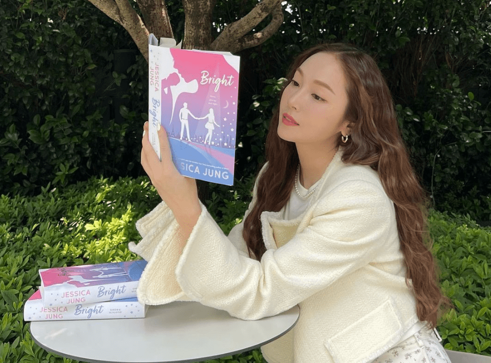 Bright, Sekuel Novel Shine Karya Jessica Jung Sudah Rilis di Indonesia