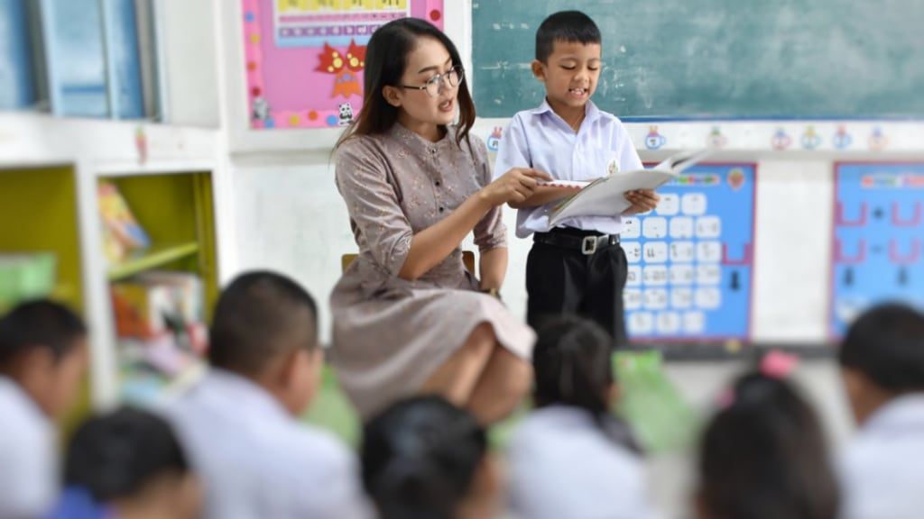 Rekomendasi Buku Tentang Guru dalam Rangka Hari Guru Nasional