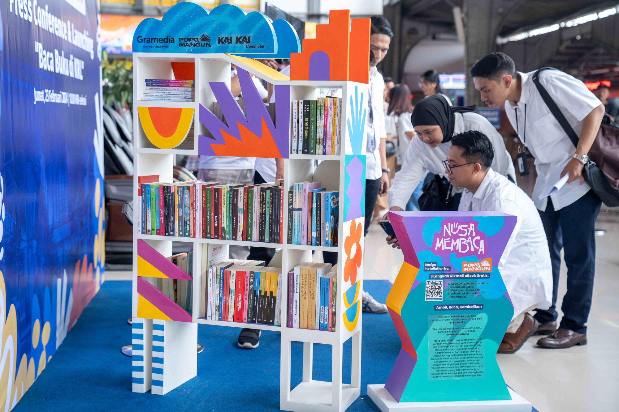 'Baca Buku di KRL': Kolaborasi Gramedia, Popomangun, KAI, dan KAI Commuter