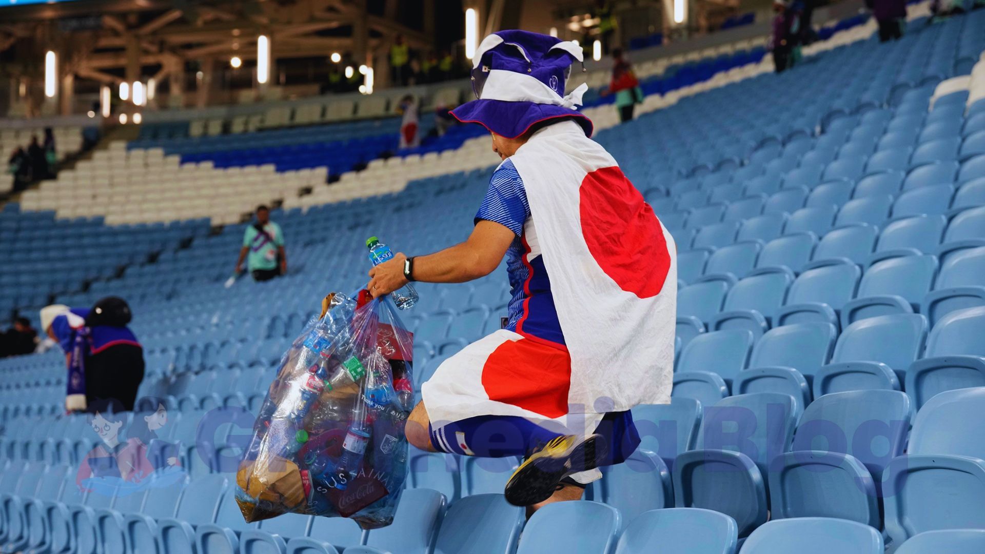 Suporter Jepang Bersih-Bersih Stadion di Piala Dunia 2026: Kok Bisa Se-Disiplin Itu?