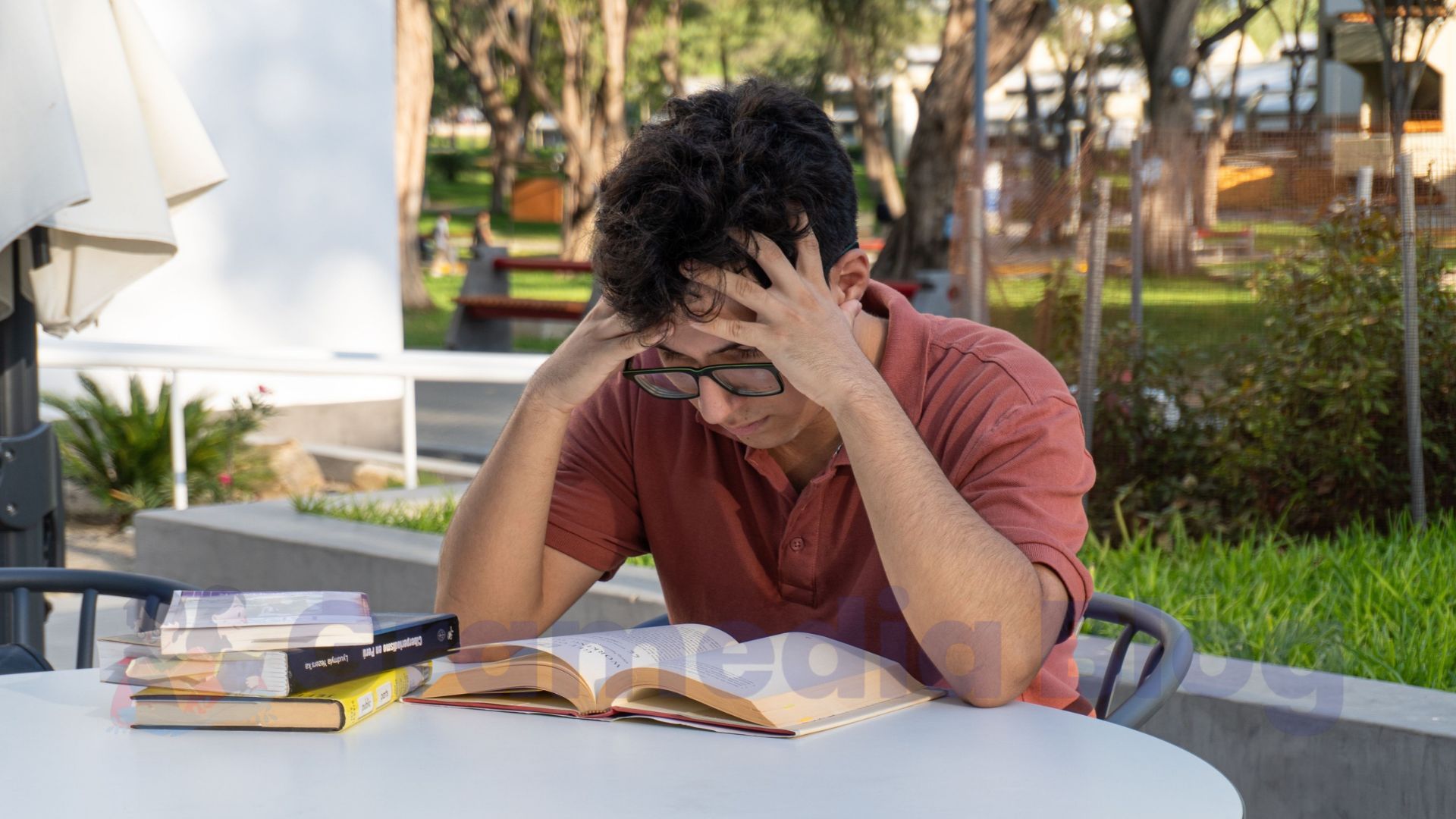 Jangan Buka Kalau Belum Siap! 7 Buku Ini Simpan Perspektif Paling Tak Terduga